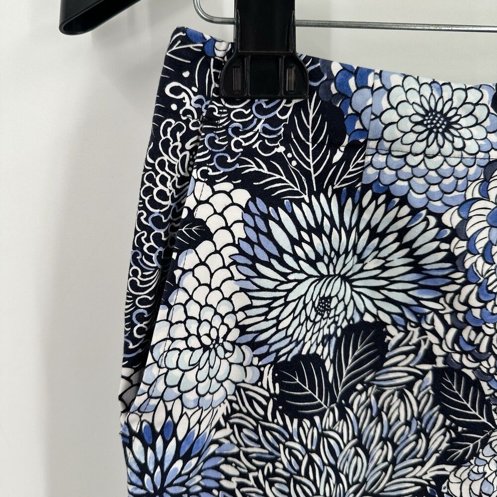 Talbots Stretch Floral Print Pants Women’s Size 12 Blue Black White Straight Leg - Picture 4 of 9